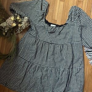 Adorable soft gingham double lined Francesca’s dress